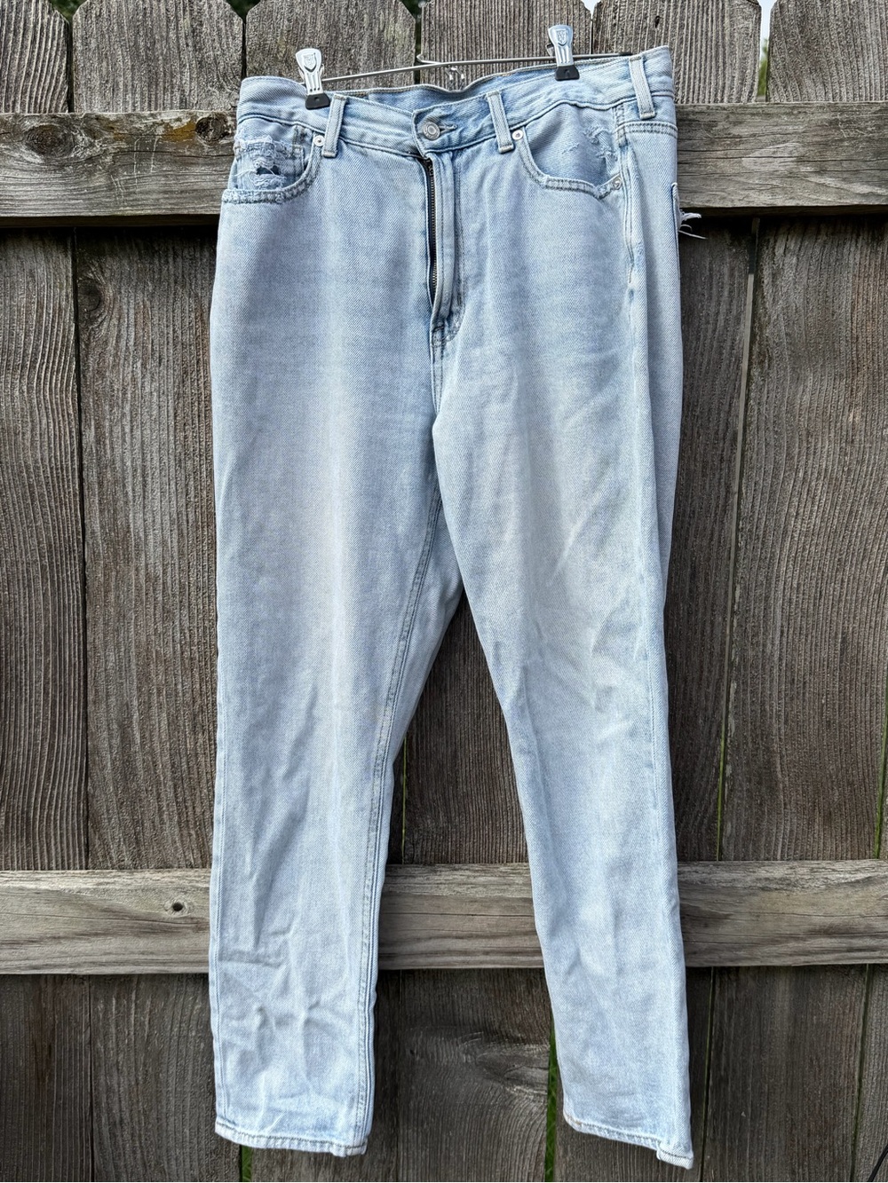 American Eagle Outfitters Light Wash Straight Leg Jeans